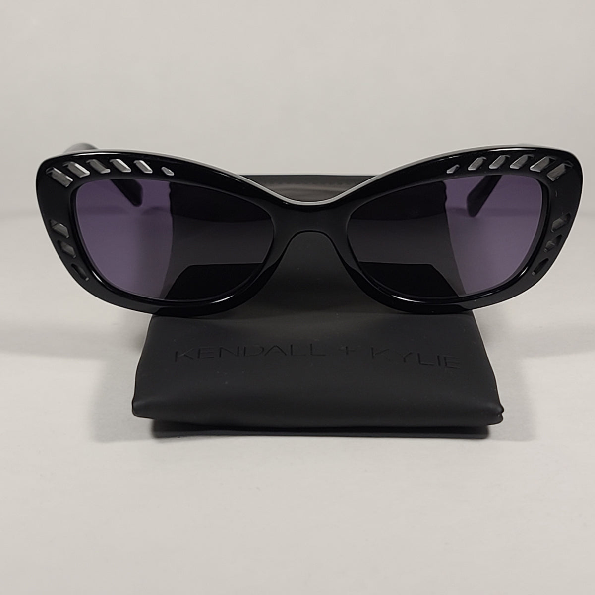 Authentic, Kendall & Kylie Glossy Black Cat-Eye Sunglasses Kendall + Kylie Natalie Cat Eye Sunglasses Shiny Black Frame  main image 3