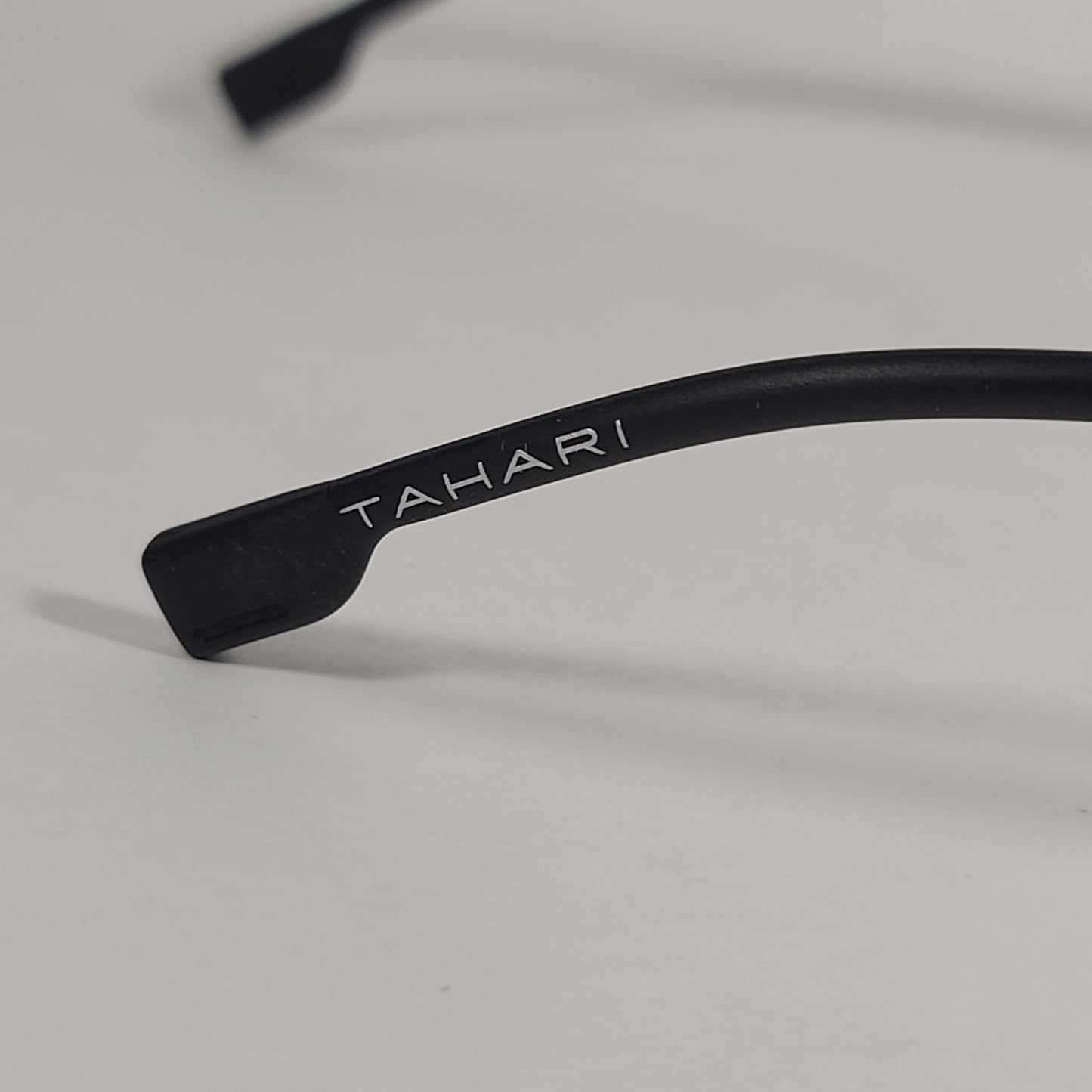 Tahari Round Sunglasses Matte Black Frame Gray Smoke Gradient Lens TM115 MBLK - Sunglasses
