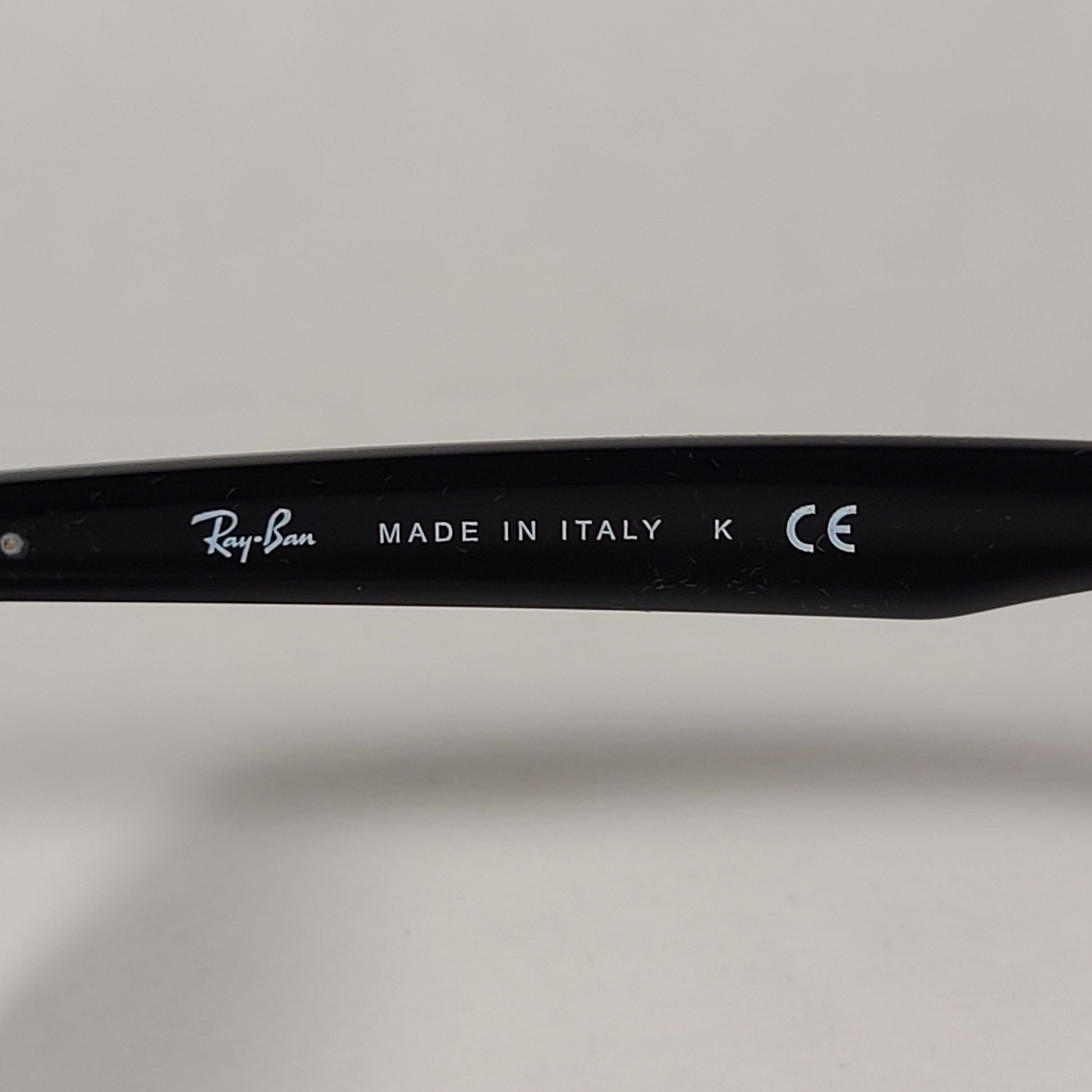 Ray-Ban Small Gatsby Round Sunglasses Shiny Black Frame Gold Trim Green Lens RB4257F 601/71 - Sunglasses