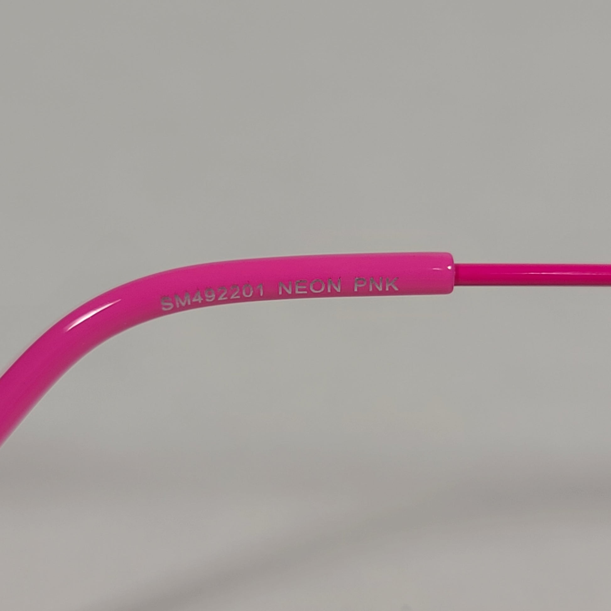 Steve Madden Women’s Aviator Sunglasses Multi Color Mirror SM492201 NEON PINK - Sunglasses