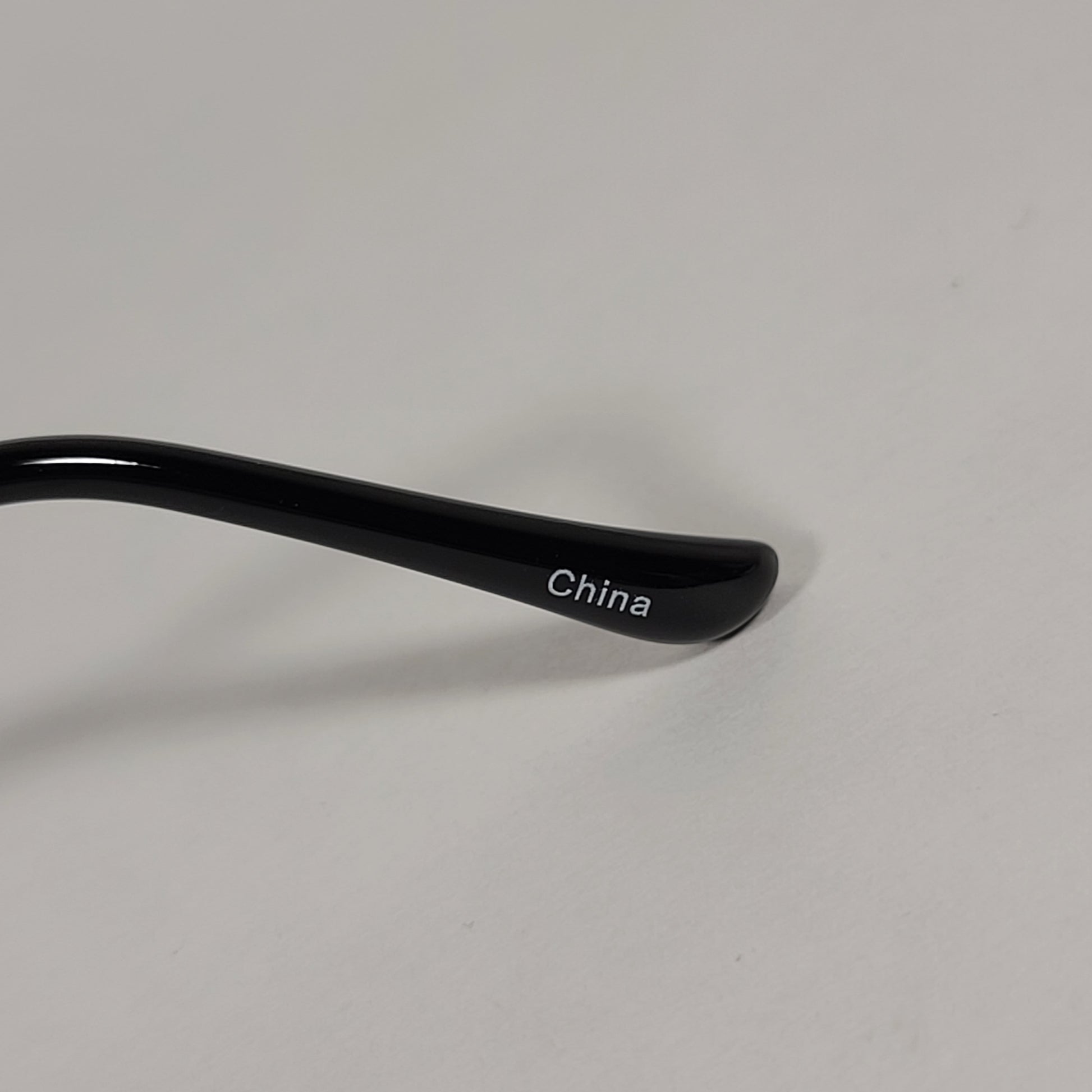 Vince Camuto Rectangle Sunglasses Black And Gunmetal Frame Gray Tinted Lens VM620 OX - Sunglasses