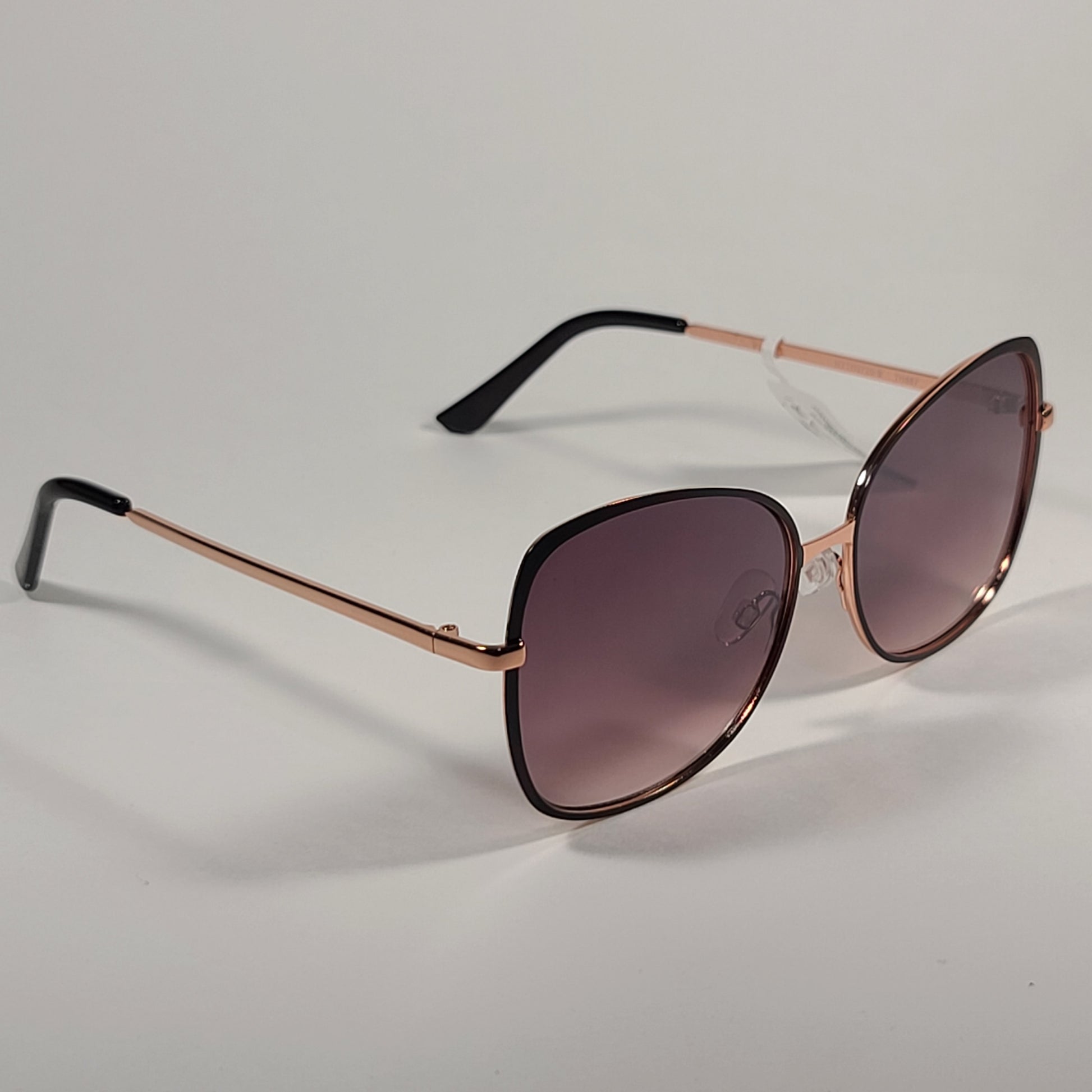 Tahari Oval Sunglasses Gold and Black Metal Frame Brown Gradient Lens TH867 OX - Sunglasses