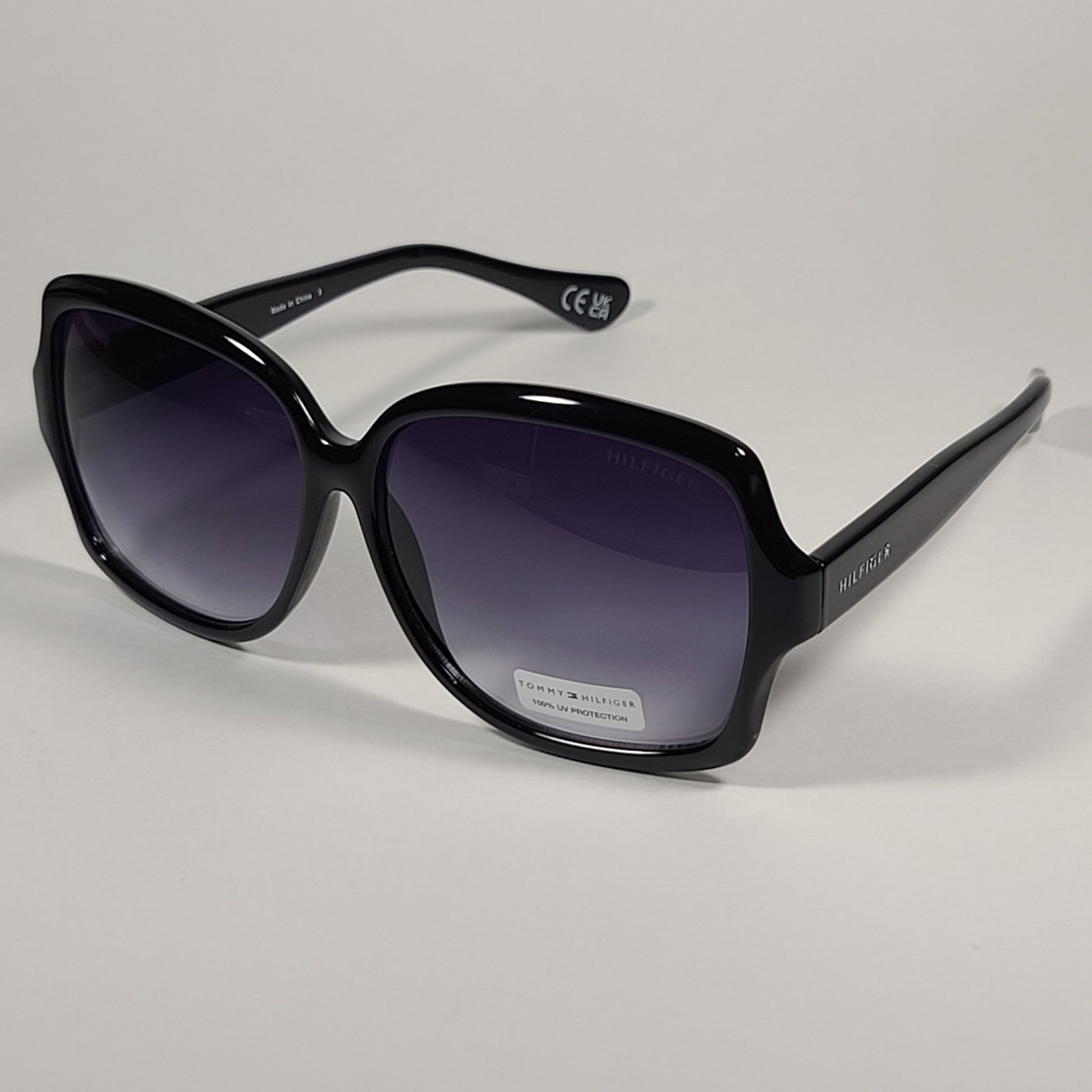 Tommy Hilfiger Lady Oversize Sunglasses Black Gloss Smoke Gradient