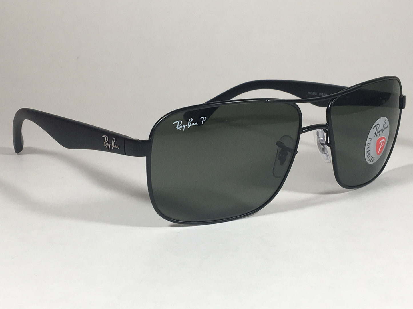 Ray-Ban Polarized Navigator Sunglasses Rb3516 006/9A Matte Black Frame Green Classic Lens Rectangle Shape - Sunglasses
