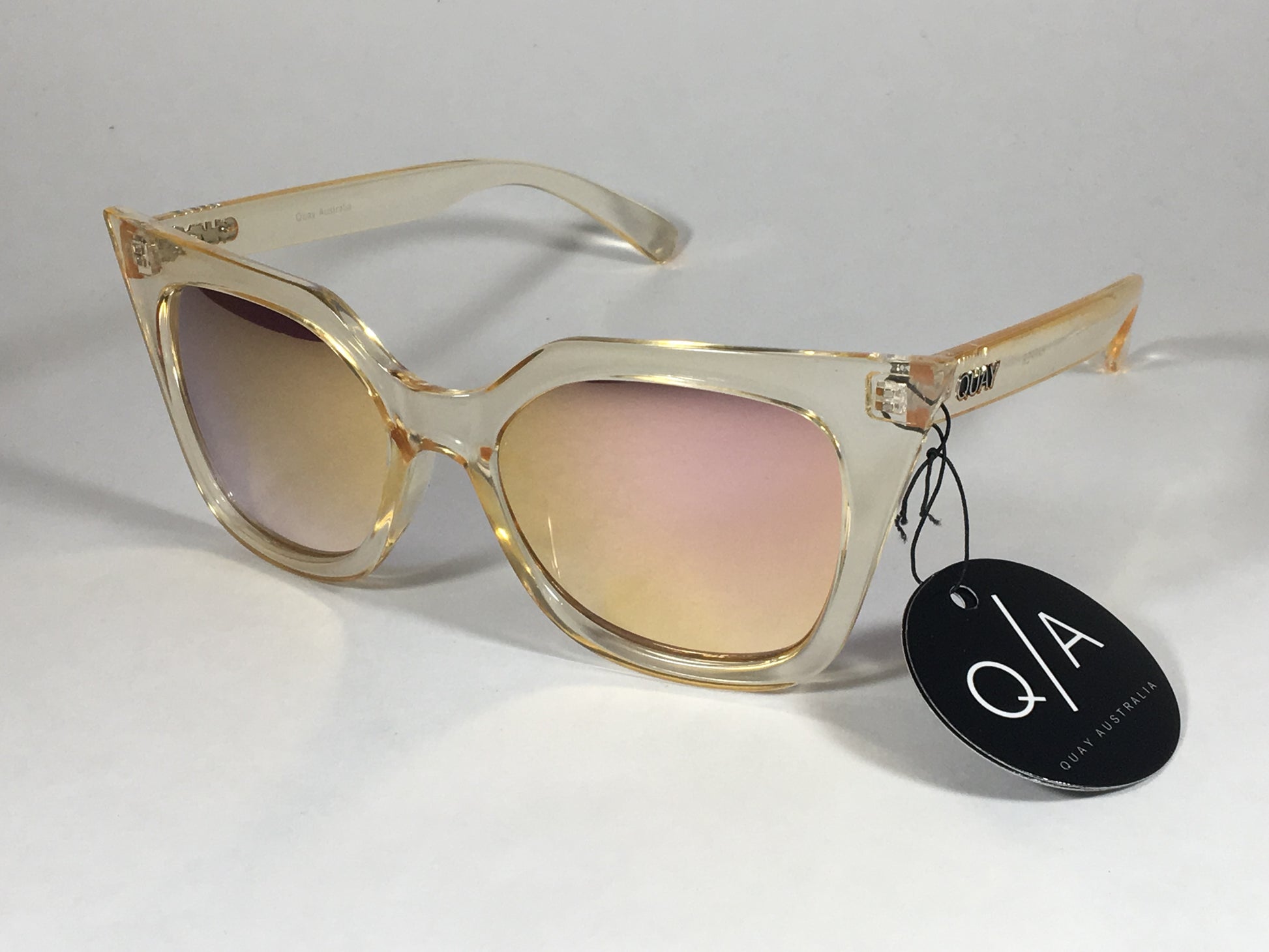Quay sunglasses clear online