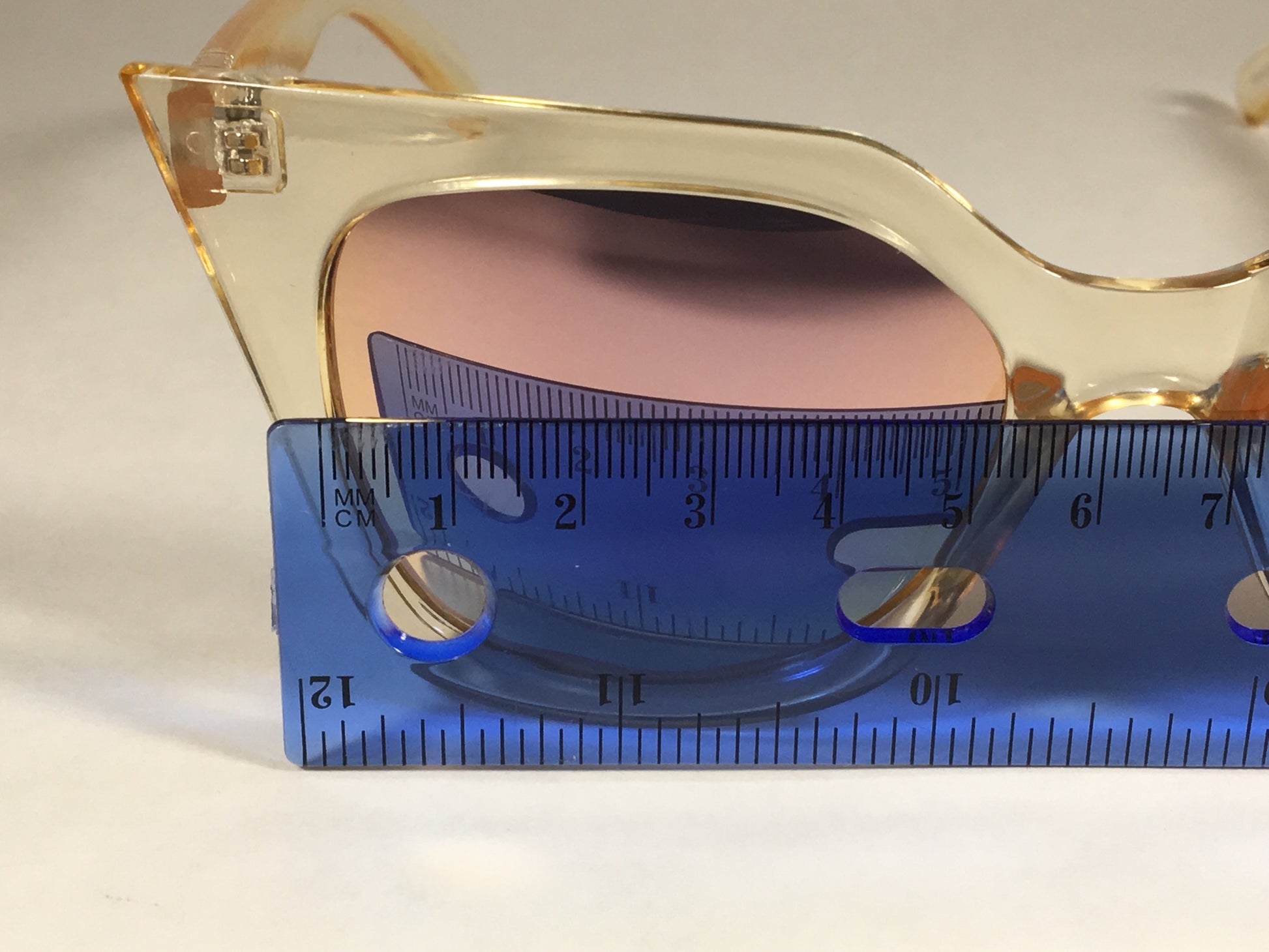 Quay Harper Sunglasses Cat Eye Clear Gold Plastic Gold Pink Mirror Lens Qw000157 Gold/gold - Sunglasses