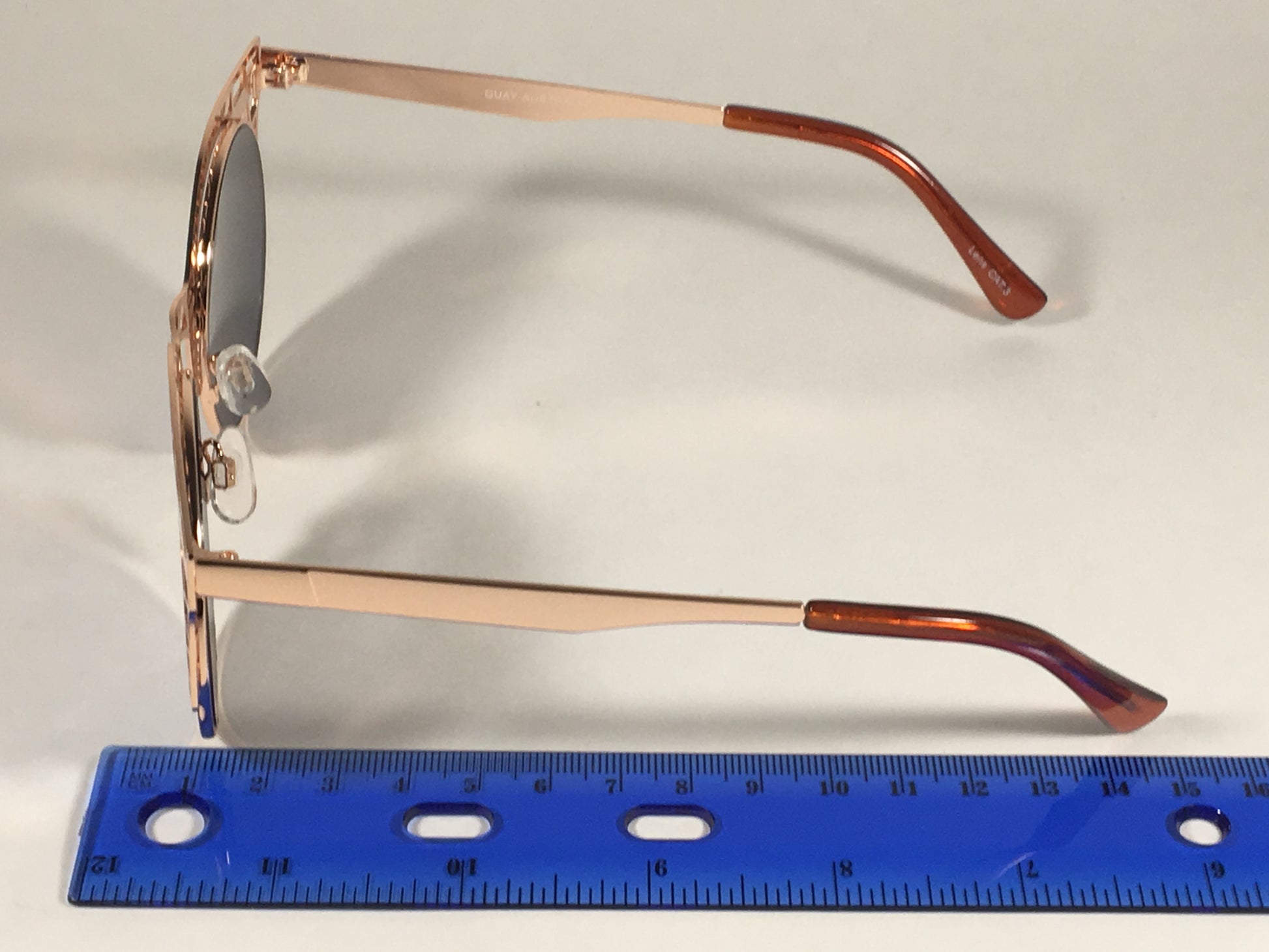 Quay Australia Fleur Sunglasses Round Cat Eye Rose Gold Quay Australia Fleur Sunglasses Round Cat Eye Rose Gold