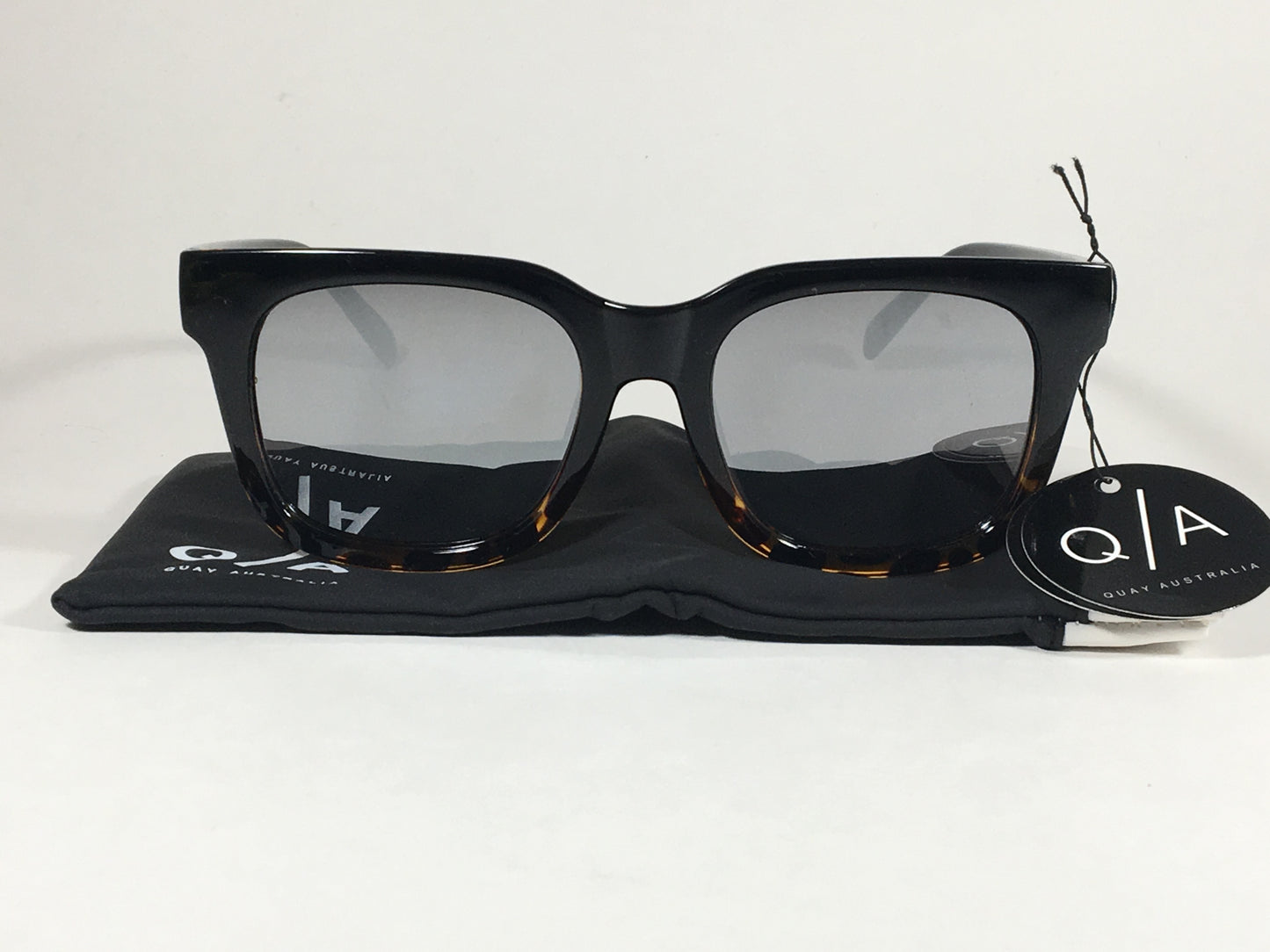 Quay Libre Sunglasses Square Black Gloss Tortoise Silver Gray Mirror Lens Qu000158 Tort/slv - Sunglasses