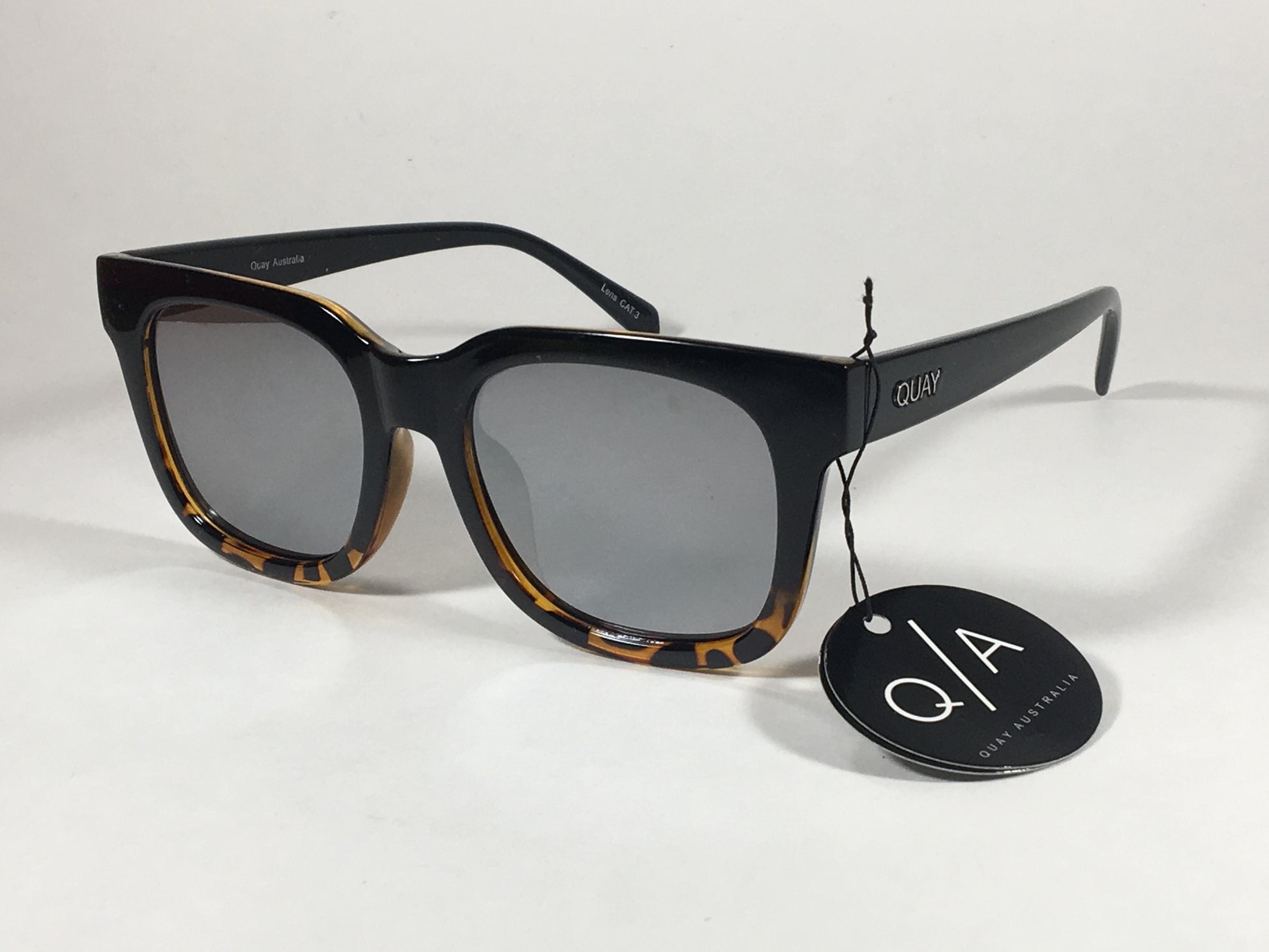 Quay Libre Sunglasses Square Black Gloss Tortoise Silver Gray Mirror Lens Qu000158 Tort/slv - Sunglasses