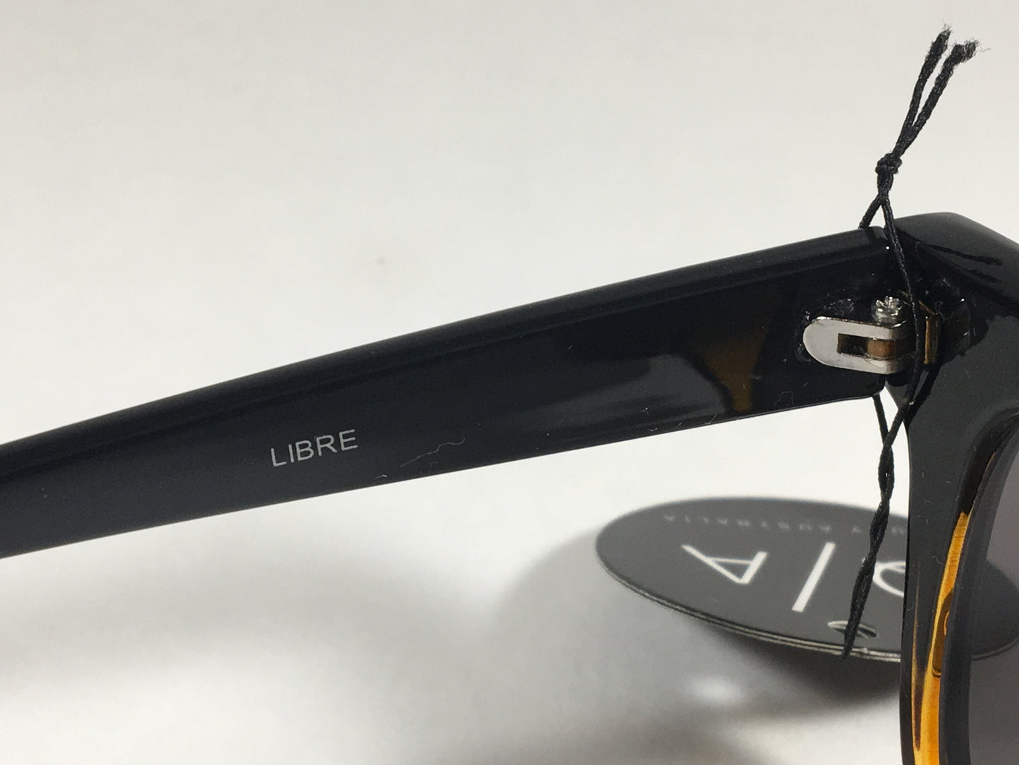 Quay Libre Sunglasses Square Black Gloss Tortoise Silver Gray Mirror Lens Qu000158 Tort/slv - Sunglasses