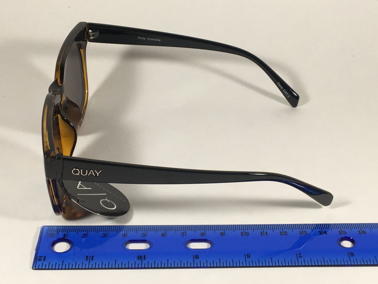 Quay Libre Sunglasses Square Black Gloss Tortoise Silver Gray Mirror Lens Qu000158 Tort/slv - Sunglasses