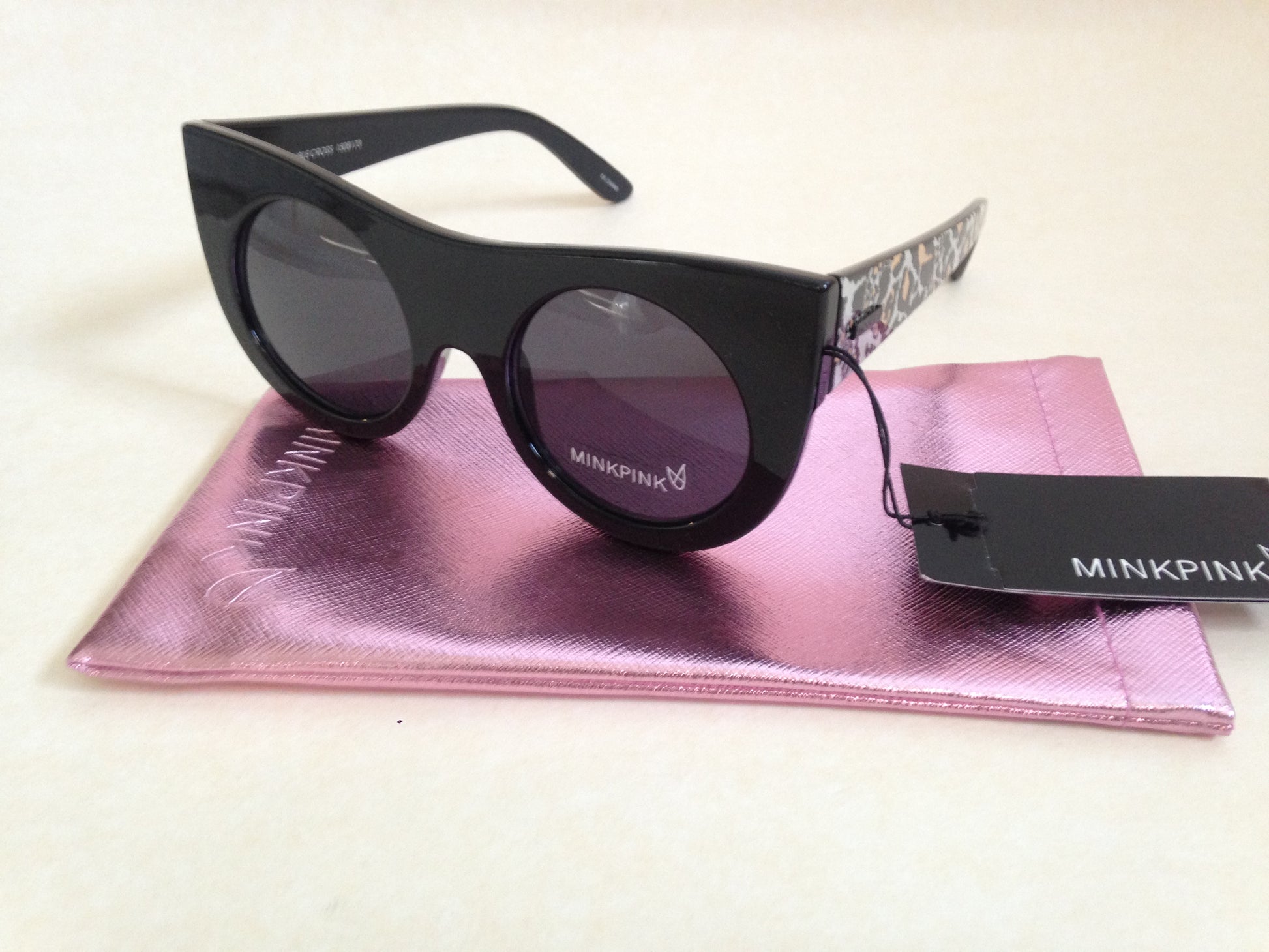 Minkpink Sunglasses New Authentic Double Cross Round Cat Eye Black With Leopard - Sunglasses