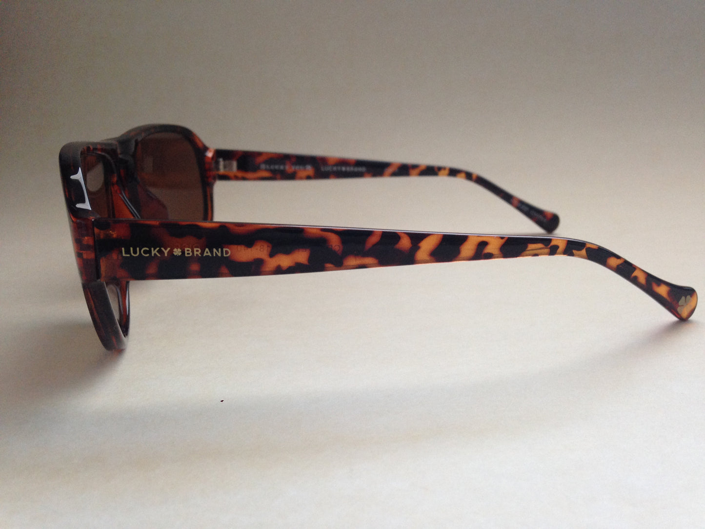 Lucky Brand Mens Recruiter Aviator Sunglasses Retro Keyhole Brown Tortoise 57 - Sunglasses