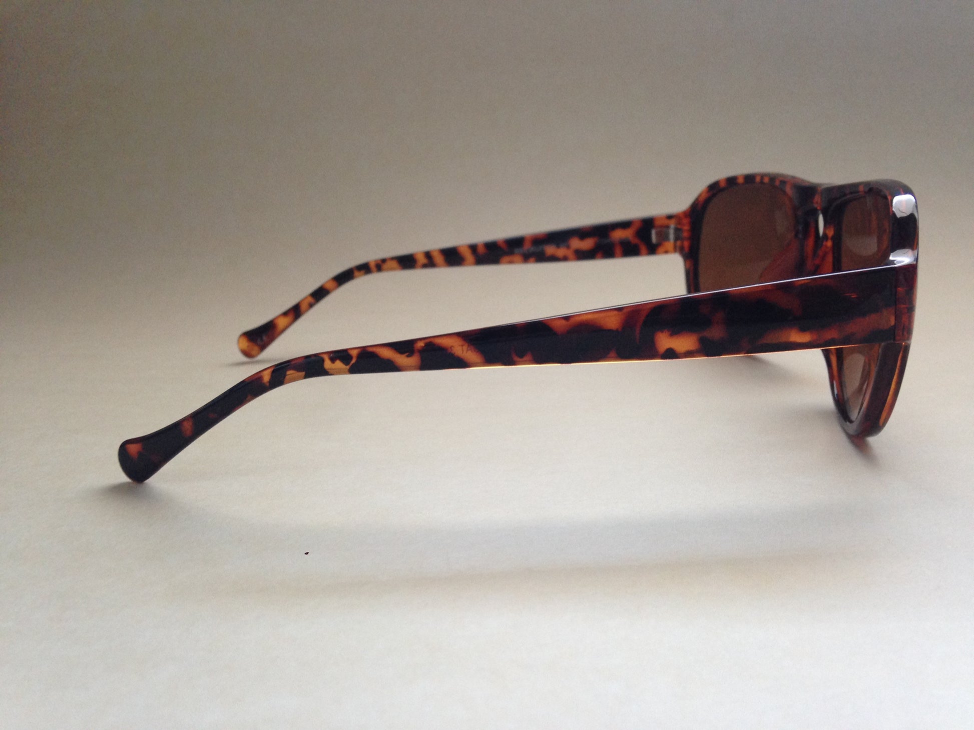 Lucky Brand Mens Recruiter Aviator Sunglasses Retro Keyhole Brown Tortoise 57 - Sunglasses