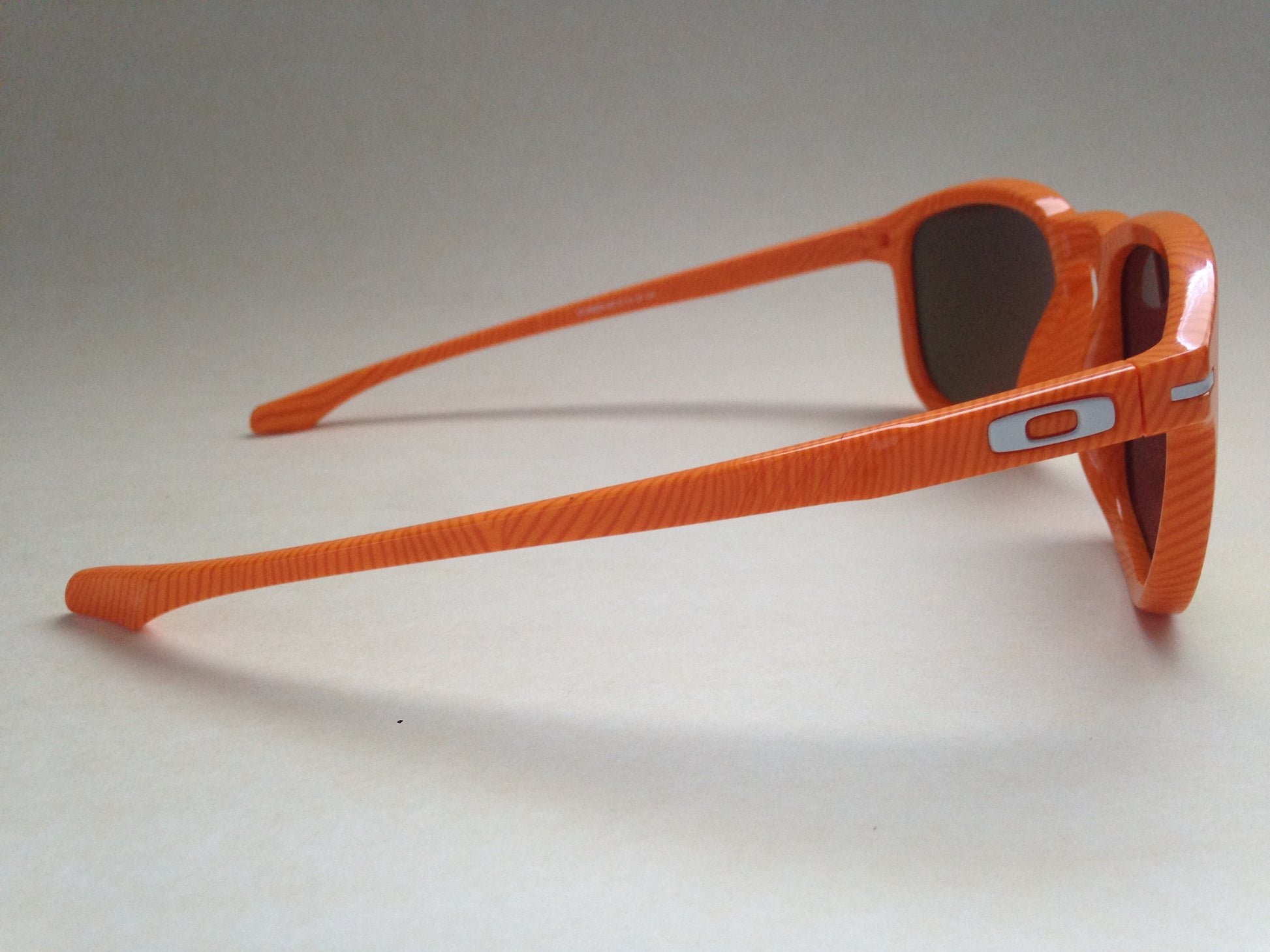 Oakley Enduro Sport Sunglasses Fingerprint Atomic Orange Fire Iridium Mirror Lens Oo9223-22 - Sunglasses