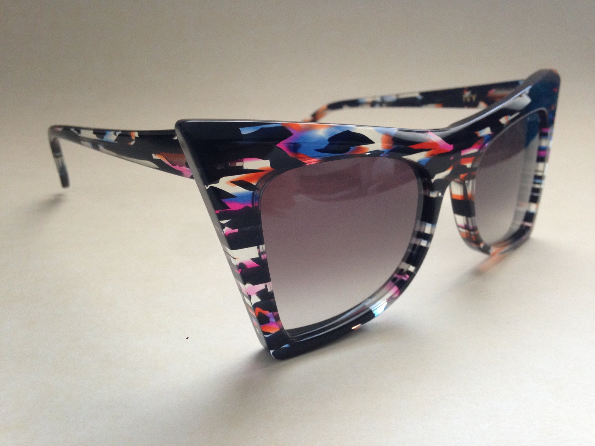 Wildfox Ivy Sunglasses Cat Eye Fireworks Explosion Molded Acetate Frame Gray Gradient Lens - Sunglasses