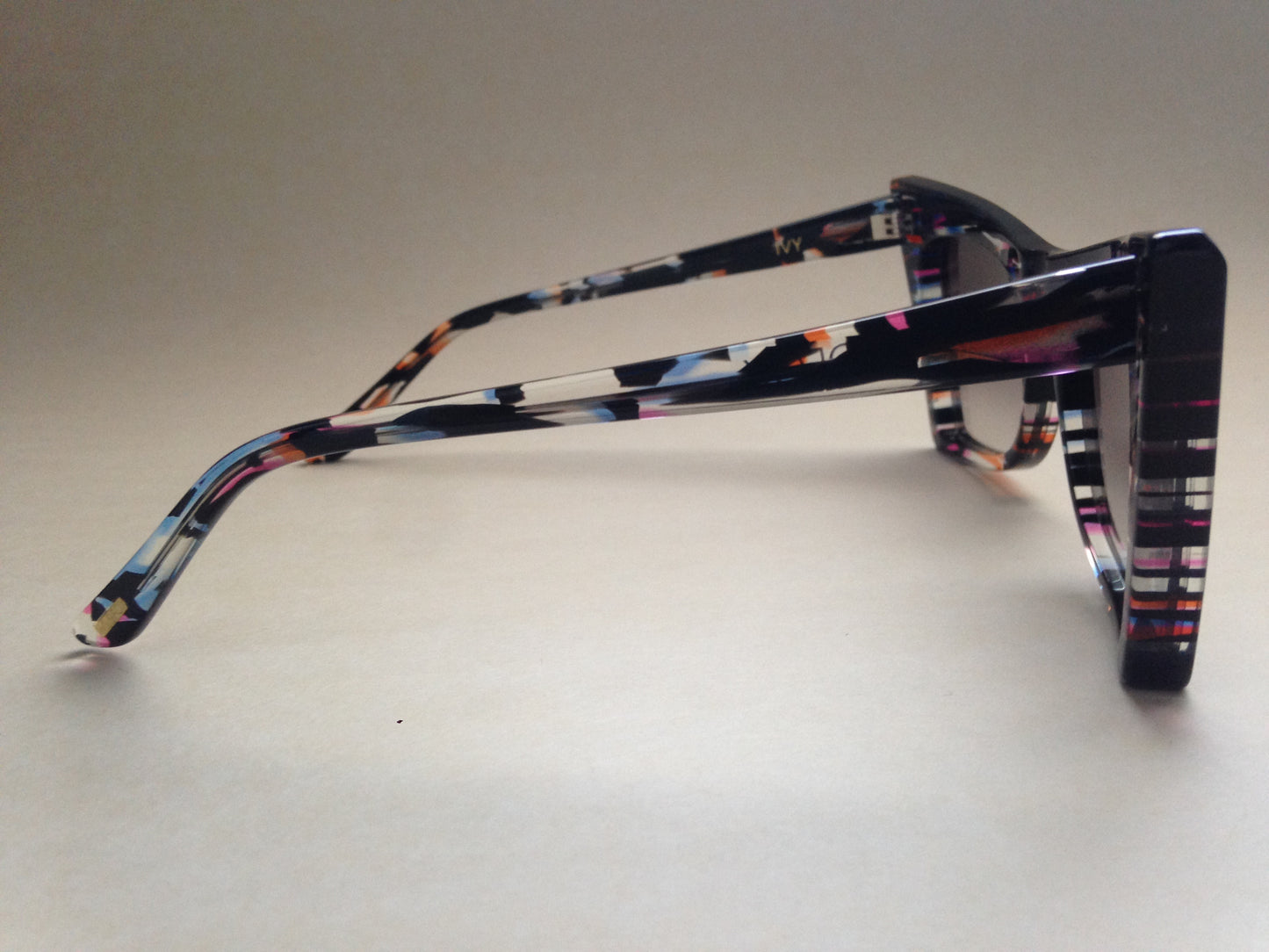 Wildfox Ivy Sunglasses Cat Eye Fireworks Explosion Molded Acetate Frame Gray Gradient Lens - Sunglasses