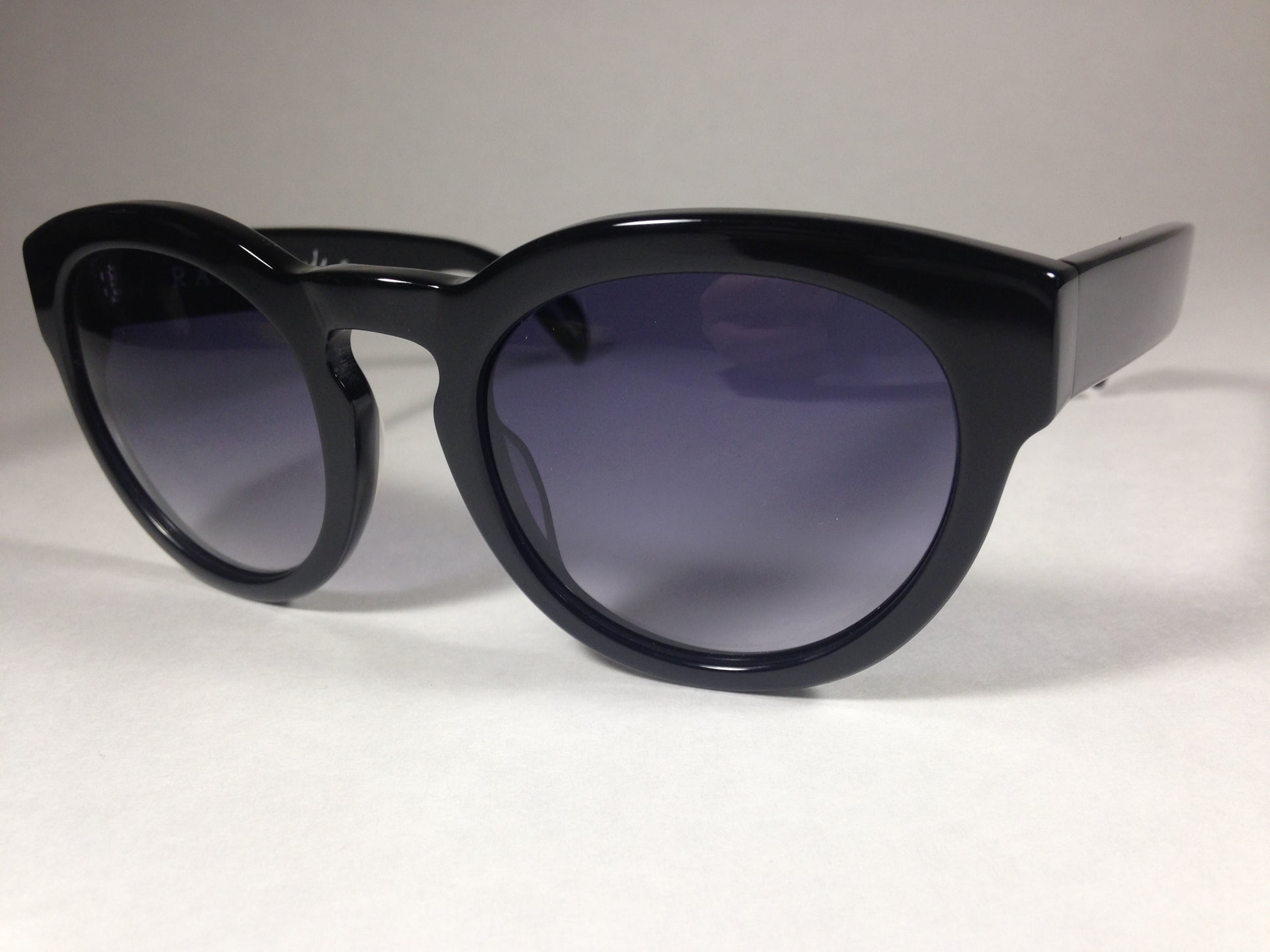 Raen Strada Sunglasses Round Keyhole Black Smoke Gray Gradient Lens Sta-001-Gradsmk - Sunglasses