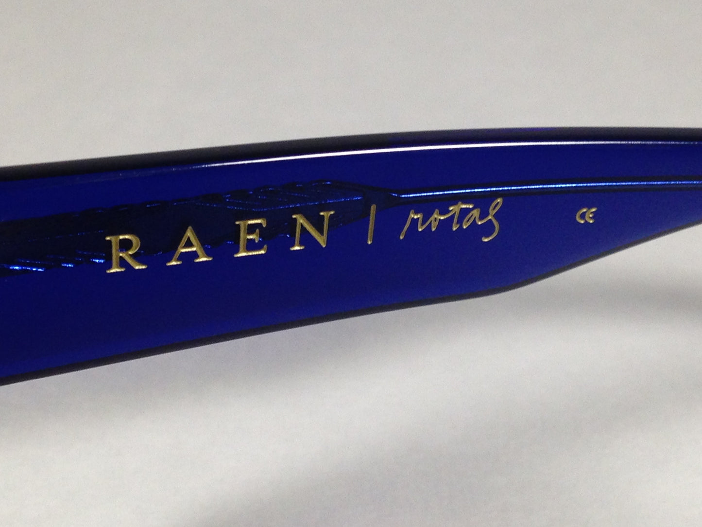 Raen Rotas Blue Crystal Sunglasses Round Clear Pink Rose Gradient Lens Rot-062-Grose - Sunglasses