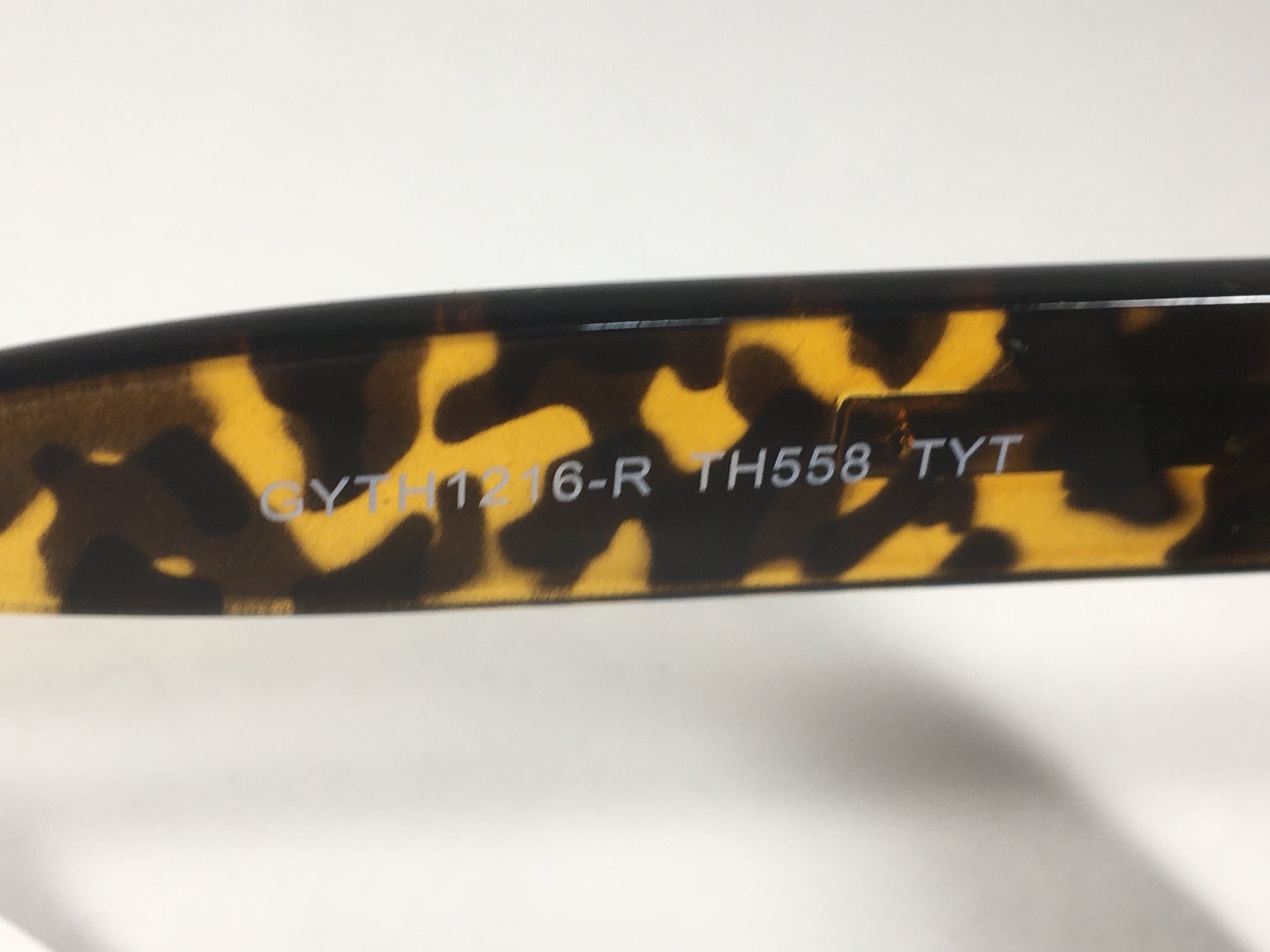 Tahari Large Cat Eye Sunglasses Brown Yellow Tortoise Frame Brown Gradient Lens TH558 TYT - Sunglasses