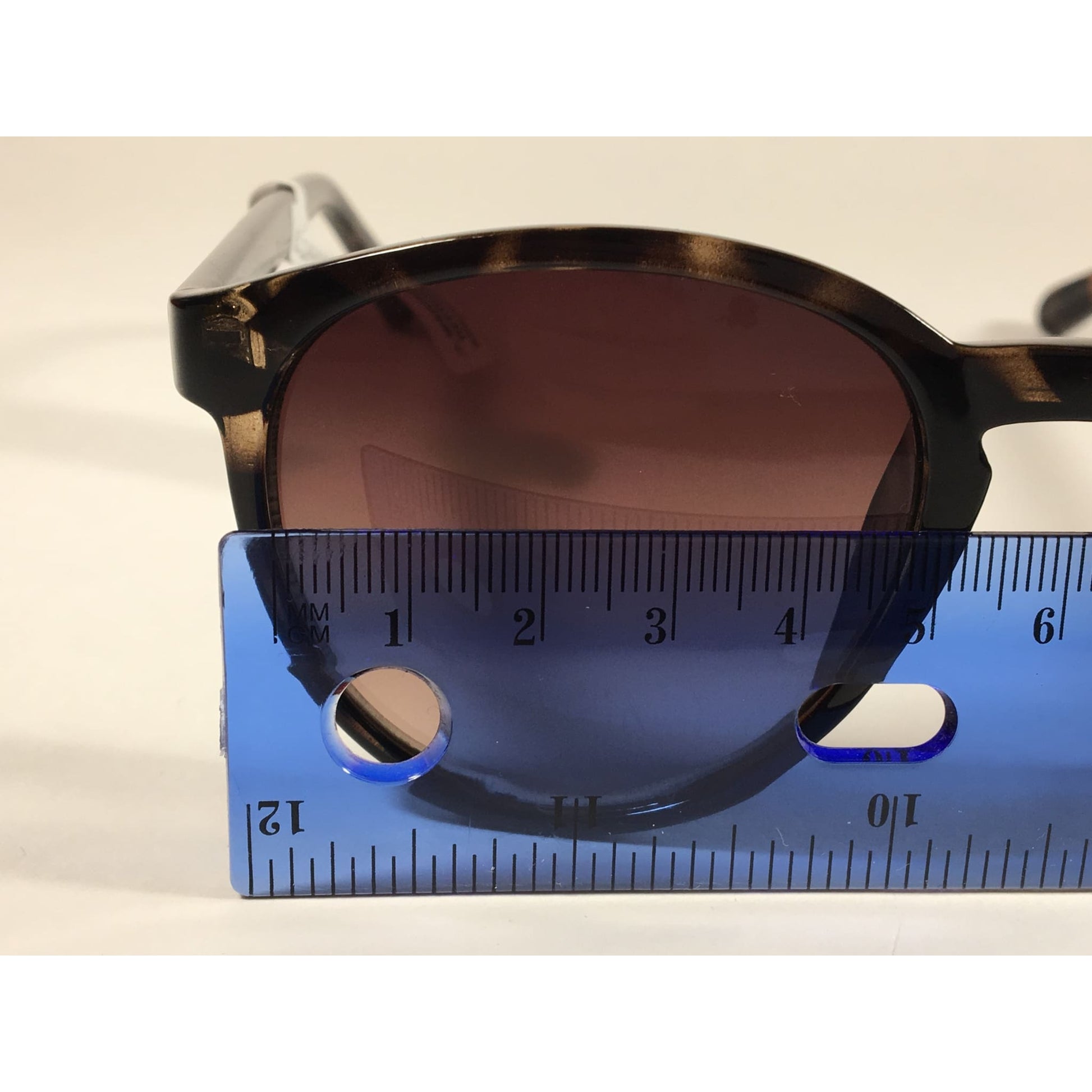 Fossil Fw95 Aviator Keyhole Sunglasses Brown Tortoise Frame Brown Gradient Lens - Sunglasses