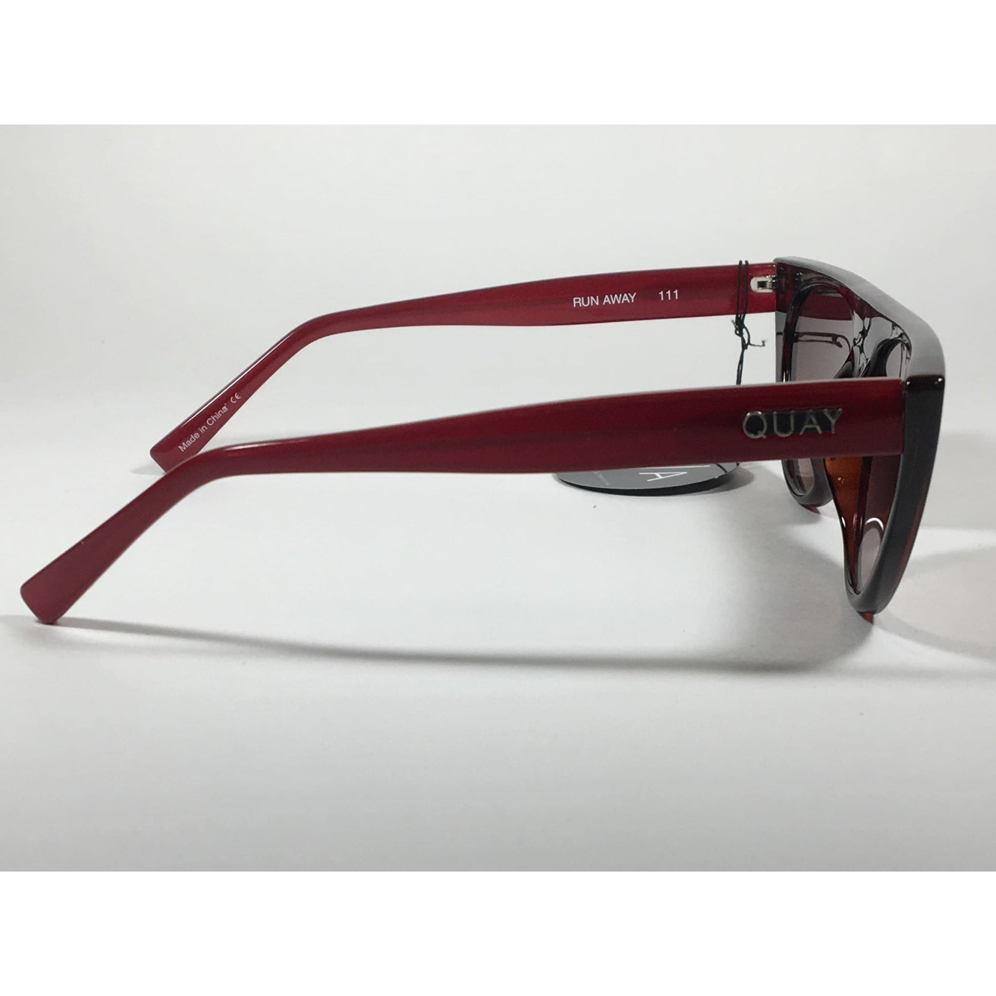 Quay Australia QW000296 TORTRD/BRN Run Away Flat Cat Eye Sunglasses Red Brown Tortoise Gradient Lenses - Sunglasses