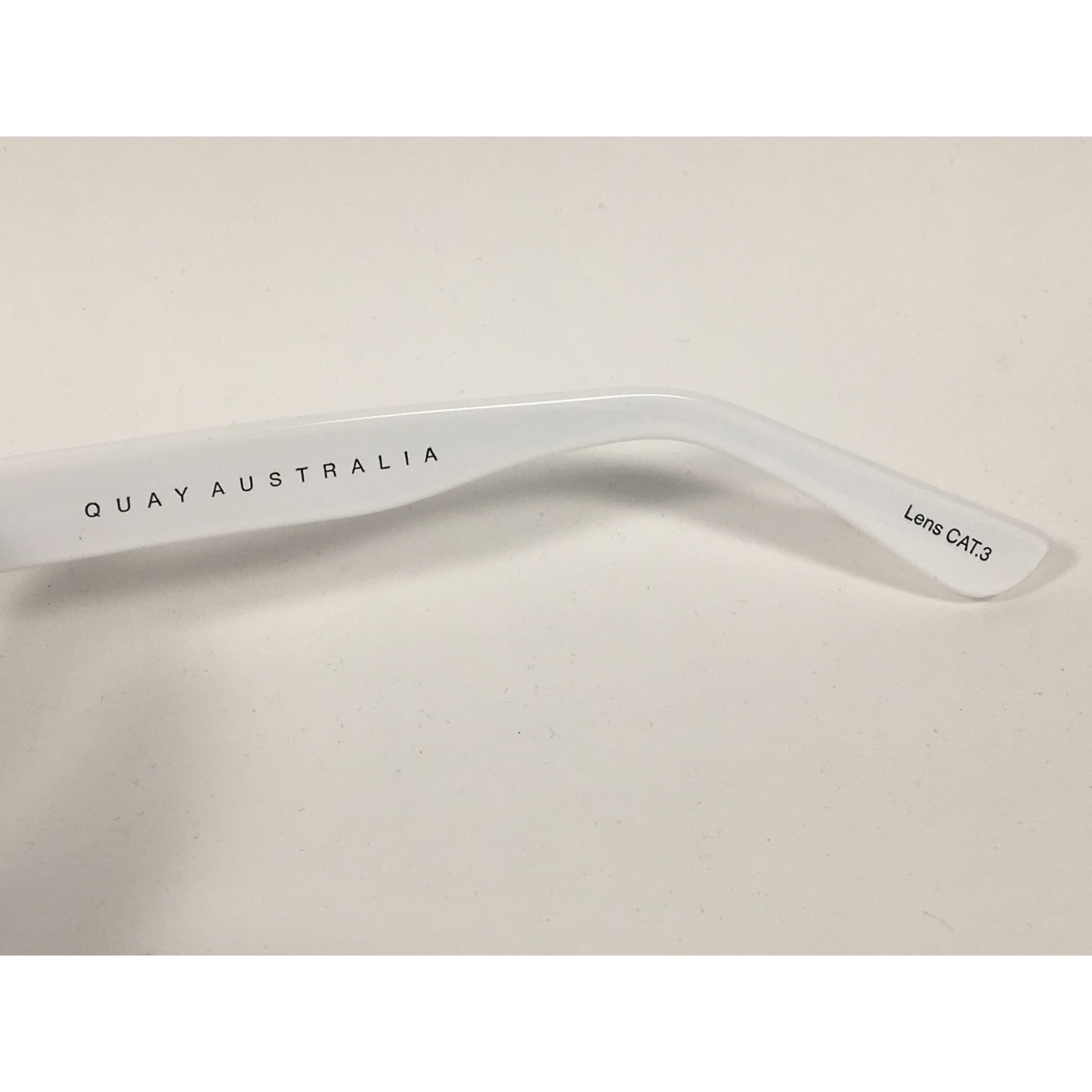Quay Frivolous Oval Sunglasses White Plastic Frame Smoke Gray Lens QW000293 WHT/SMK - Sunglasses
