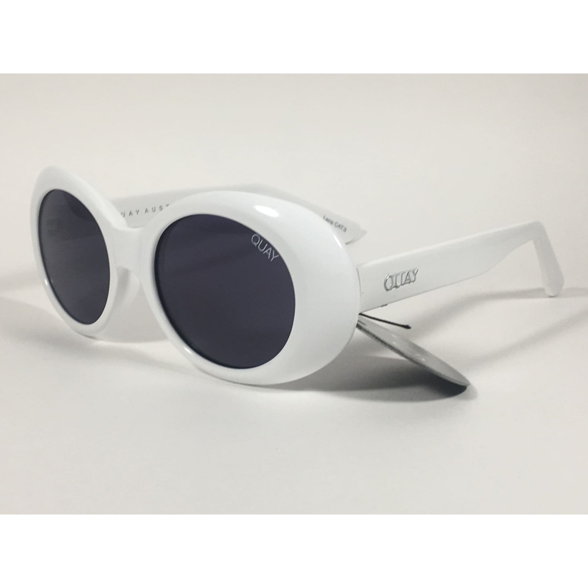 Quay Frivolous Oval Sunglasses White Plastic Frame Smoke Gray Lens QW000293 WHT/SMK - Sunglasses
